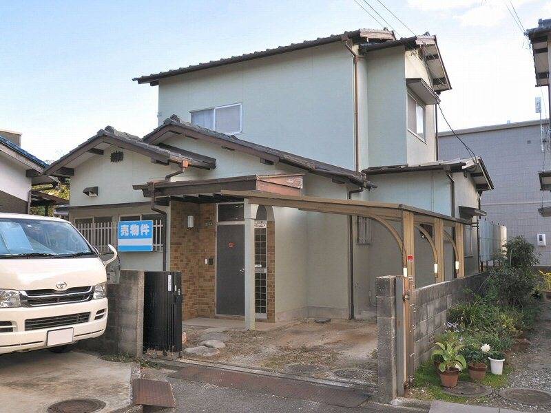 松山市和泉南 一戸建 の外観写真