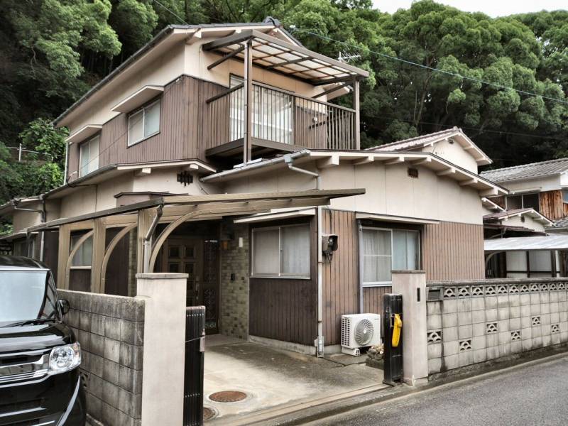 松山市高岡町 一戸建 の外観写真