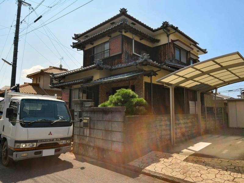 松山市西長戸町 一戸建 の外観写真