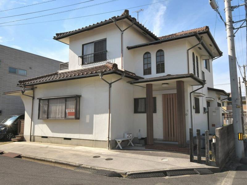 松山市西長戸町 一戸建 の外観写真