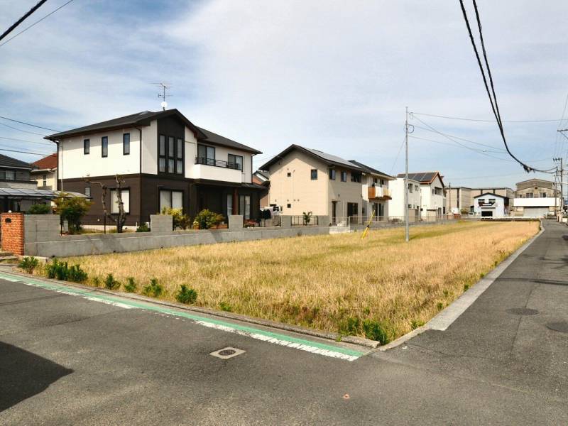 松山市空港通り  8号地の外観写真