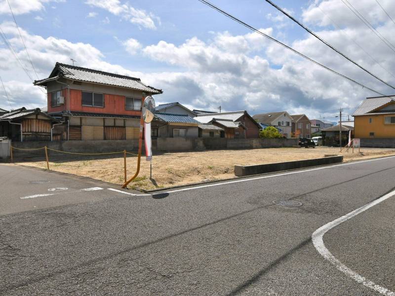 松山市南吉田町  3号地の外観写真