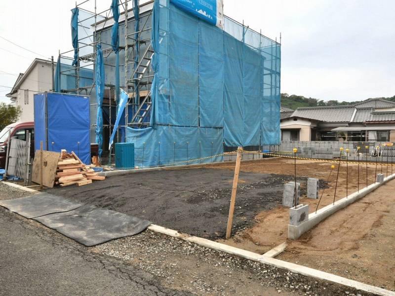 松山市南吉田町  3号地の外観写真