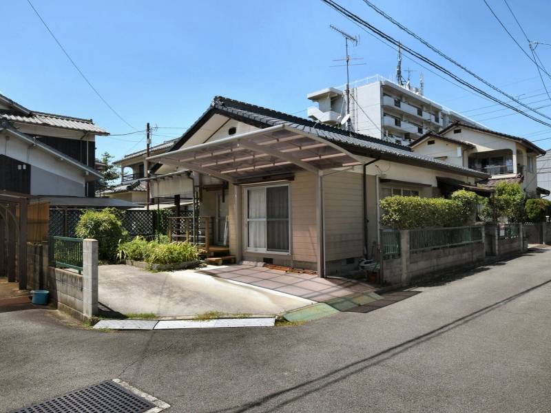 松山市安城寺町  の外観写真