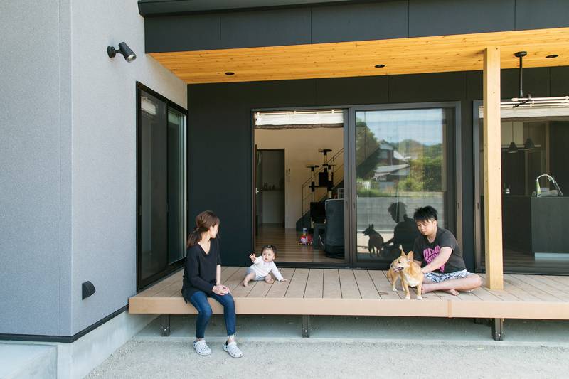 3世代と犬・猫が暮らす 広いリビングと庭のある家 画像10枚目