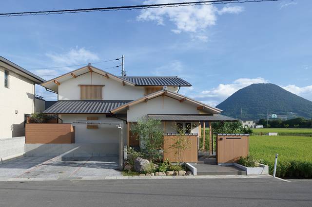 数寄屋造りの風情を生かし、日本家屋の美は細部に宿る。 画像1枚目