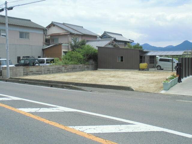 香川県丸亀市飯山町東小川1242-6 丸亀市飯山町東小川  物件写真1