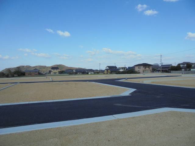 仲多度郡まんのう町西高篠 仲多度郡まんのう町西高篠 4号地 物件写真1