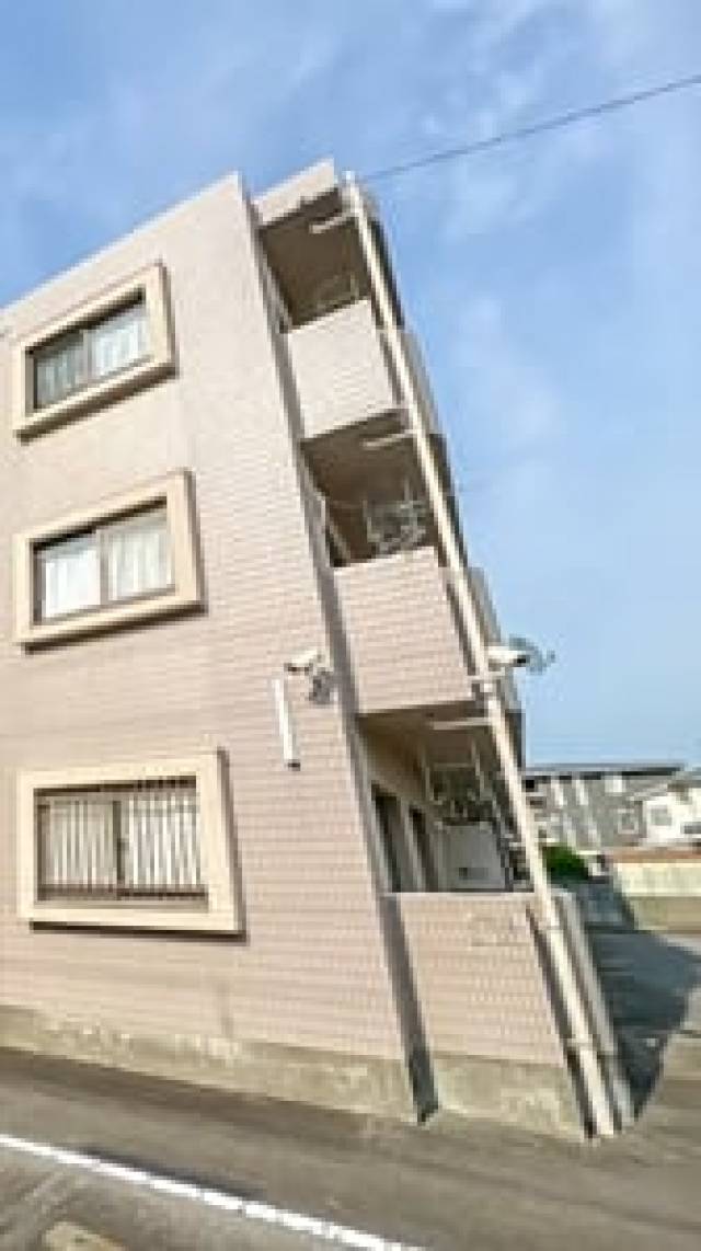 松山市和泉南４丁目 ヤマノリハイツ 301 物件写真1