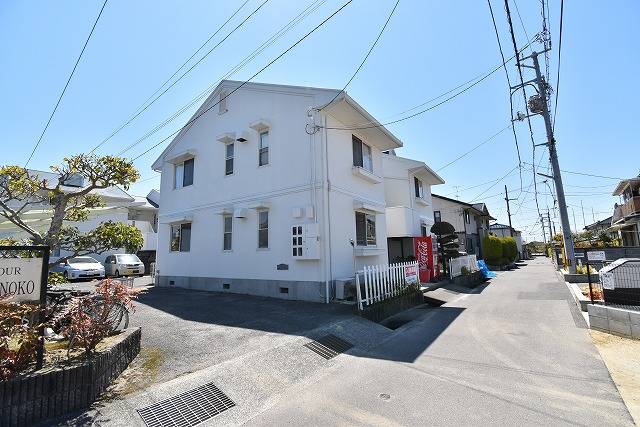 松山市鷹子町50番地  セジュール鷹子 A棟　201号室 物件写真1