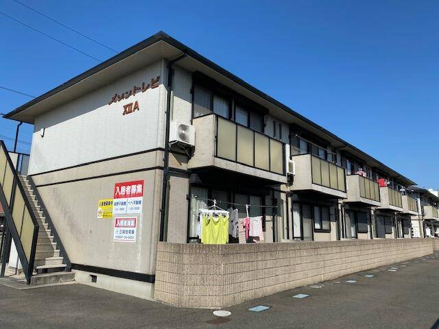 愛媛県新居浜市泉宮町 メゾントレビ１２　Ａ棟 102  物件写真1