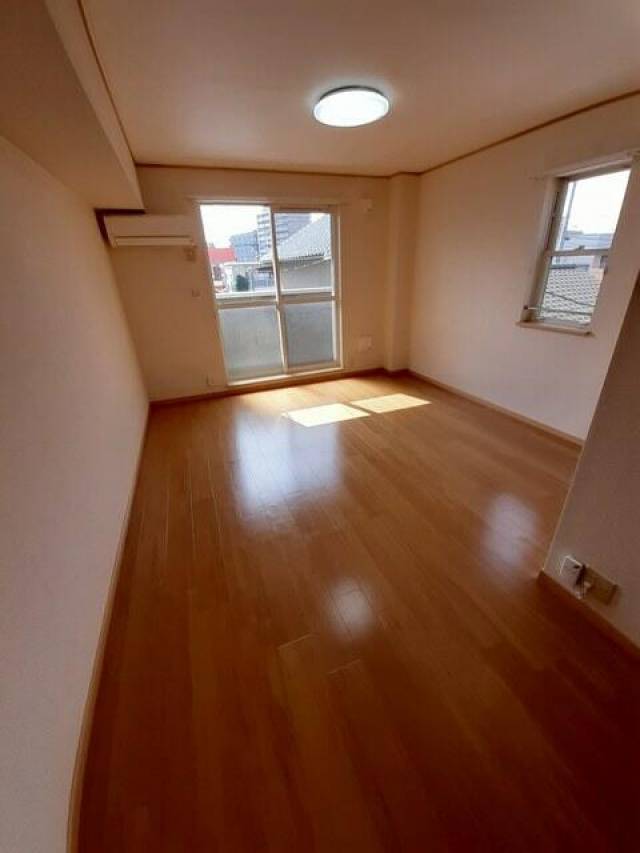 愛媛県新居浜市中須賀町１丁目 Ｃａｓａ．Ｓｏｌｅ ２０６  物件写真1