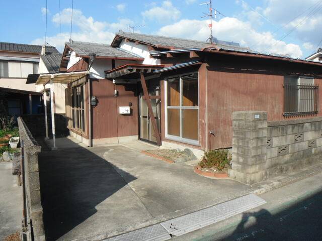 愛媛県新居浜市高津町 高津町借家  物件写真1