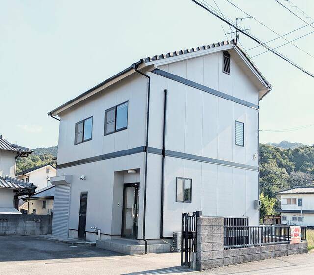 愛媛県新居浜市又野３丁目 又野３丁目倉庫付事務所  物件写真1