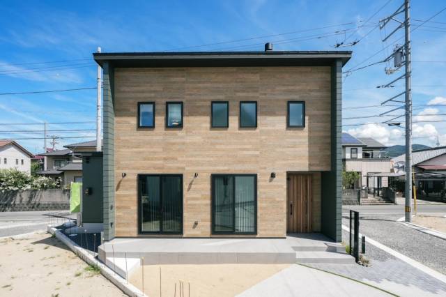 東温市志津川 東温市志津川 一戸建 ナチュリエ［attivo］薪ストーブモデルハウス 物件写真1