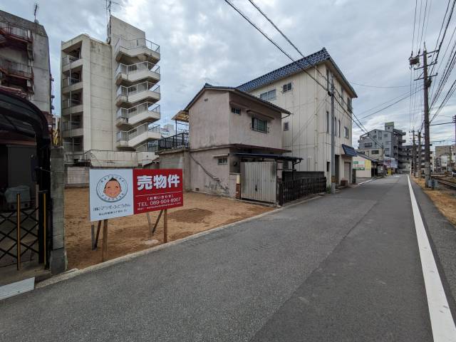 松山市平和通2丁目5-15 松山市平和通  物件写真1