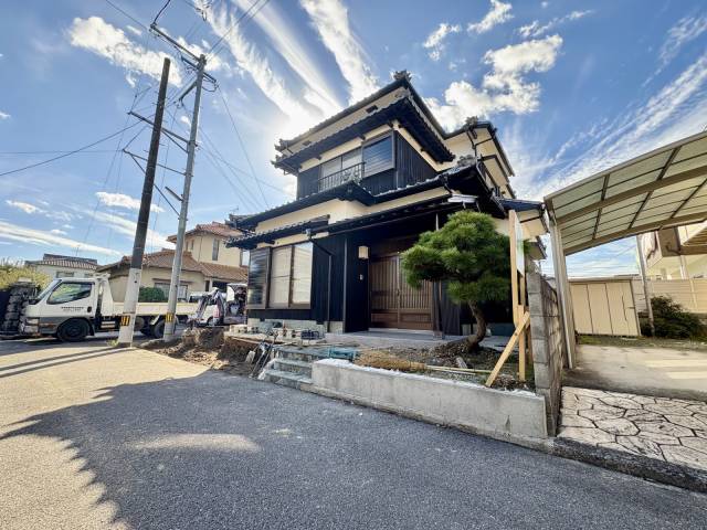 松山市西長戸町179-10 松山市西長戸町 一戸建 耐震補強済リフォームモデルハウス 物件写真1