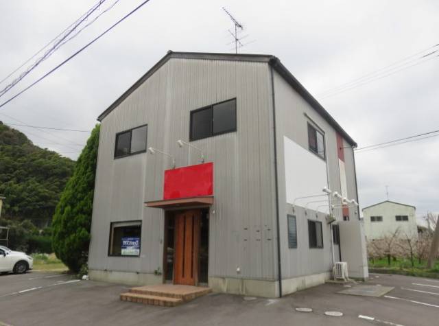 西条市小松町大頭甲656-10 西条市小松町大頭 一戸建 小松町　店舗・住宅　1350万円 物件写真1