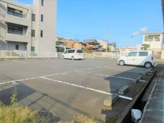 愛媛県四国中央市三島中央２丁目 前谷俊三駐車場　伊予三島の賃貸駐車場 1 物件写真1