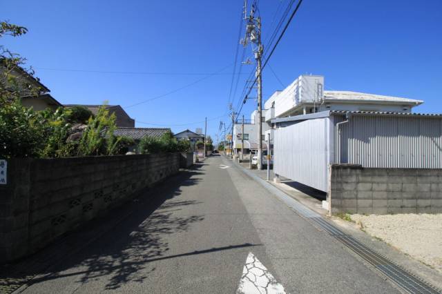 伊予郡松前町神崎17-1 伊予郡松前町神崎 東側 物件写真1