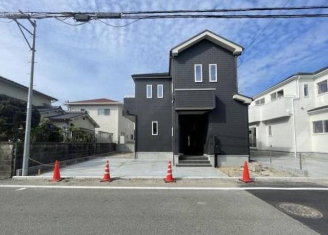 愛媛県松山市市坪南２丁目 松山市市坪南 一戸建  物件写真1