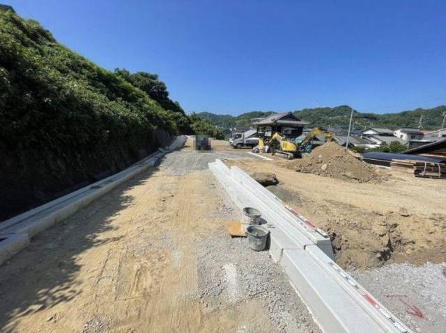 愛媛県伊予郡砥部町原町 伊予郡砥部町原町   物件写真1