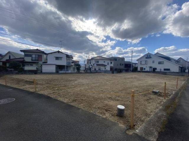 愛媛県東温市牛渕 東温市牛渕   物件写真1