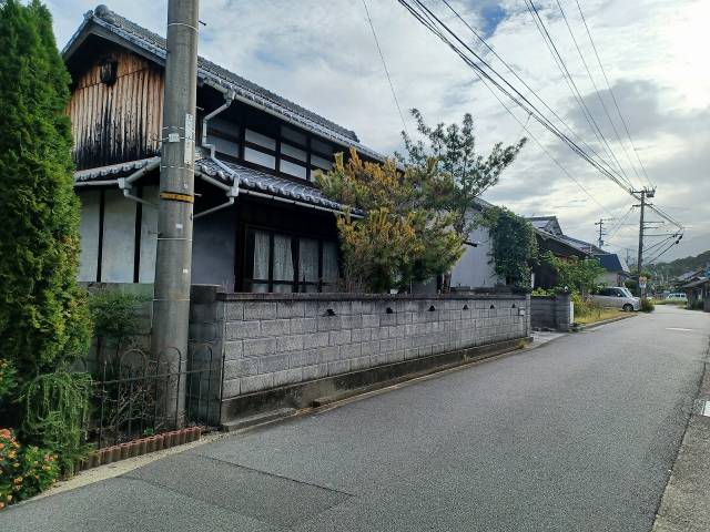 松山市八反地甲1677 松山市八反地  物件写真1