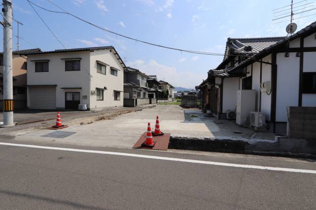 伊予市下吾川字壱丁地688番他 伊予市下吾川 4号地 物件写真1