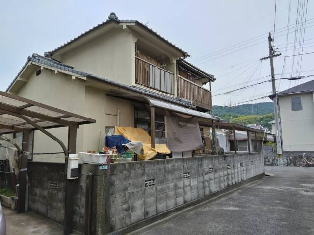 松山市畑寺4丁目5-37 松山市畑寺 一戸建 P200/4/か 物件写真1