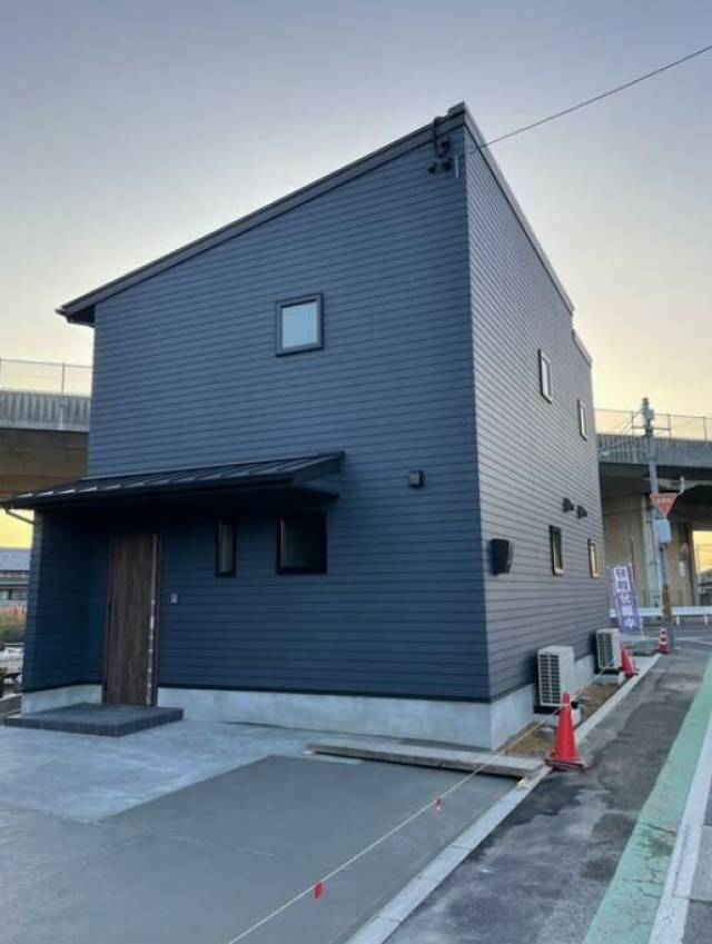 松山市南高井町 一戸建画像2枚目