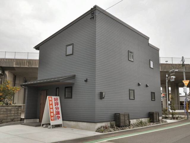 松山市南高井町 一戸建画像2枚目