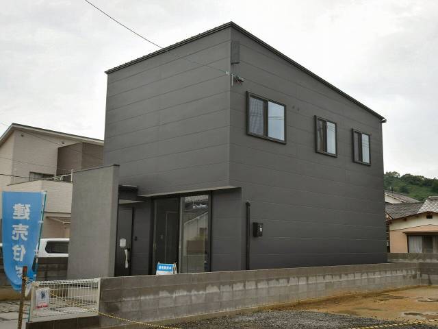 松山市南吉田町 一戸建画像2枚目