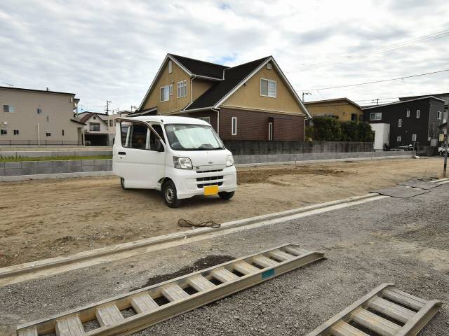 松山市市坪北１丁目 松山市市坪北 一戸建 E号棟 物件写真1