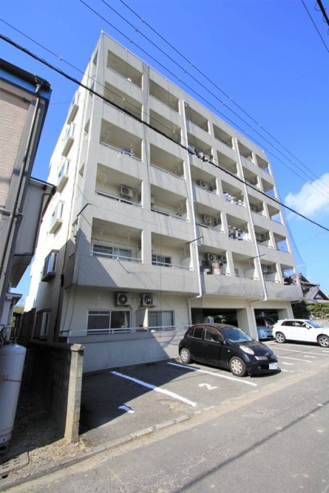 愛媛県松山市安城寺町1118-2 ベルメゾン安城寺 307 物件写真1