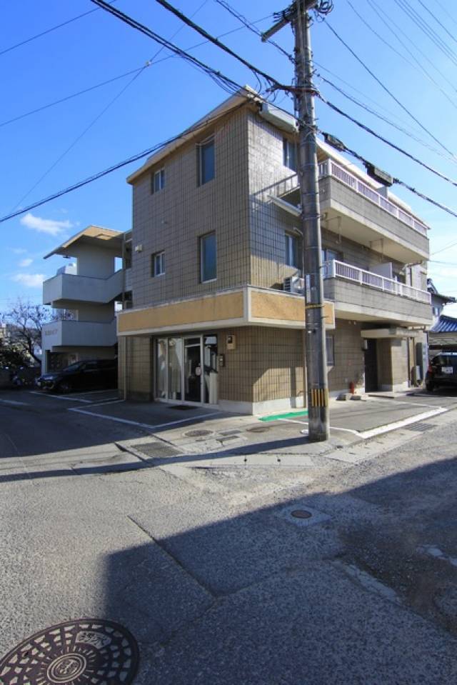 愛媛県松山市枝松２丁目3-38 日商ハイツ 203 物件写真1