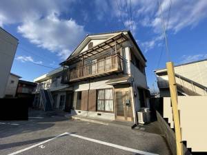 高知市六泉寺町　2DK　棟割（駐車場1台込み） の外観写真