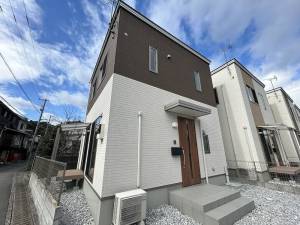 高知市神田　2LDK　2階建戸建（小型犬相談可・駐車場代込み） の外観写真