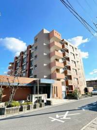 高松市屋島西町 ファミール屋島西町 の外観