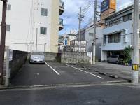 松山市三番町1丁目2番地2西泉駐車場 6の外観