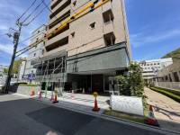 松山市若草町7-4 サーパスシティ城山公園 の外観