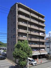 愛媛県松山市南吉田町1729-1パストラーレ松山 402の外観