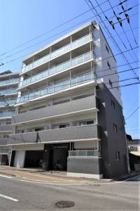 愛媛県松山市柳井町２丁目78-1 ＬＵＳＴ　ＹＡＮＡＩＭＡＣＨＩ　Ⅰ 202の外観